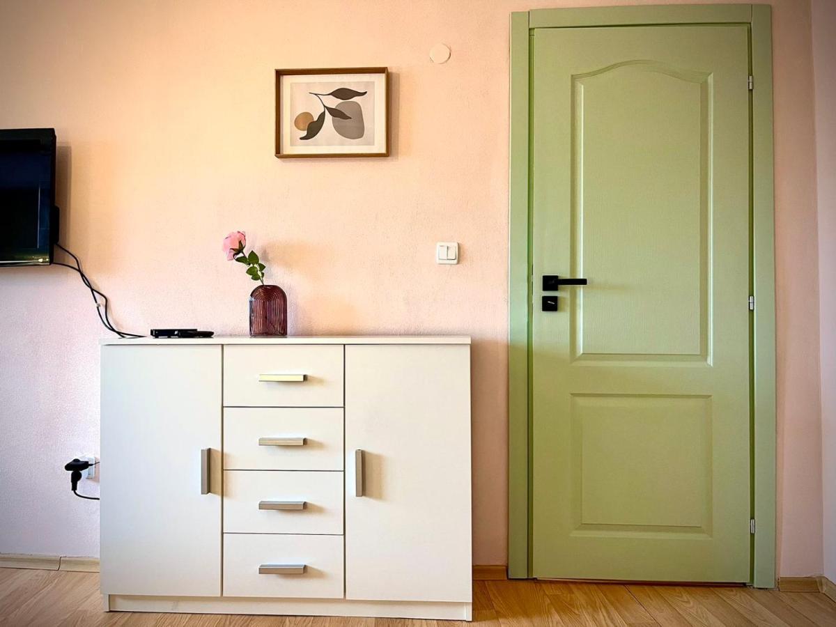 The Green Guest House Of Veliko Tarnovo-Amazing View, Top Location Екстериор снимка